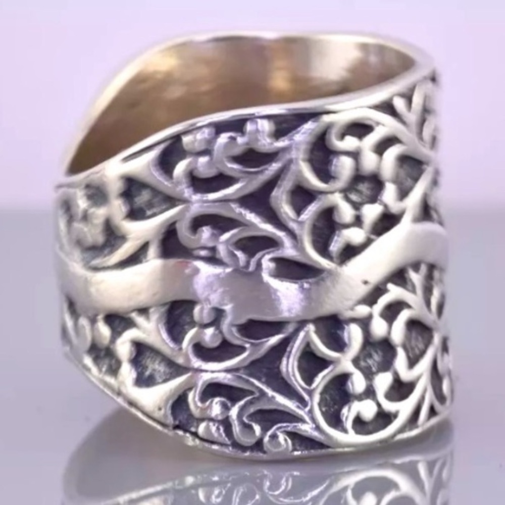 Silpada Intricate Silver Statement Ring - Picture 5 of 8